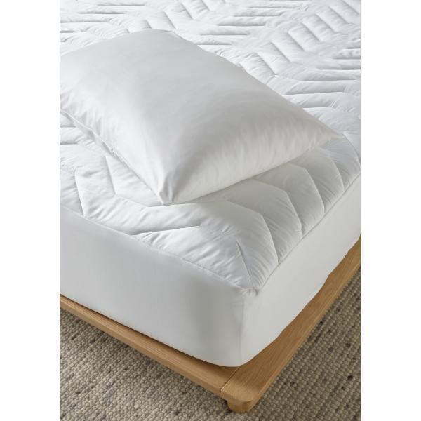 STAYDRY DURATHERME WATERPROOF PILLOW
